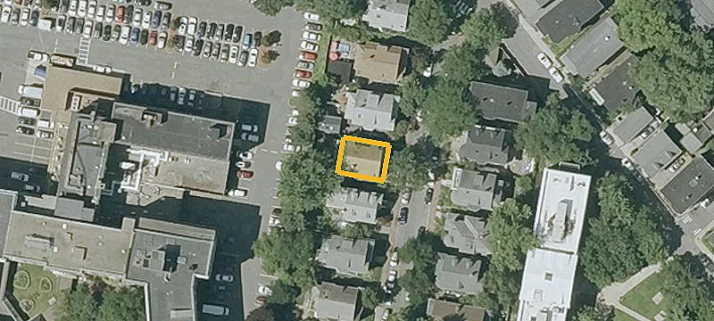 18 Leonard Ave