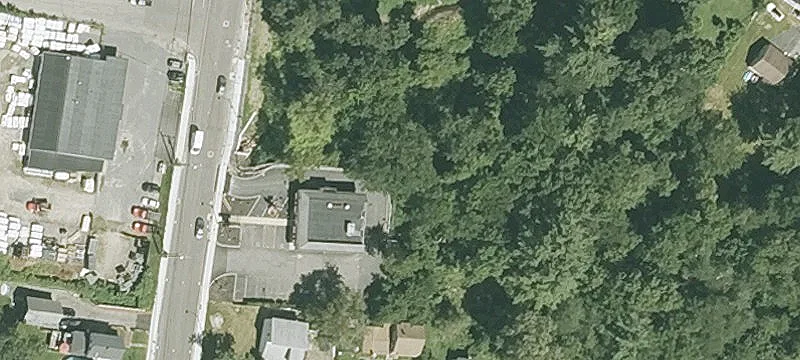 236 Pond St