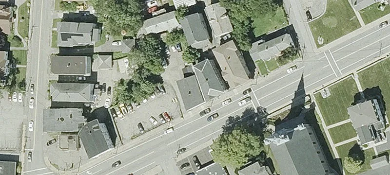 9 Main St