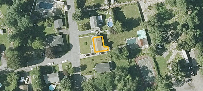 12 White St