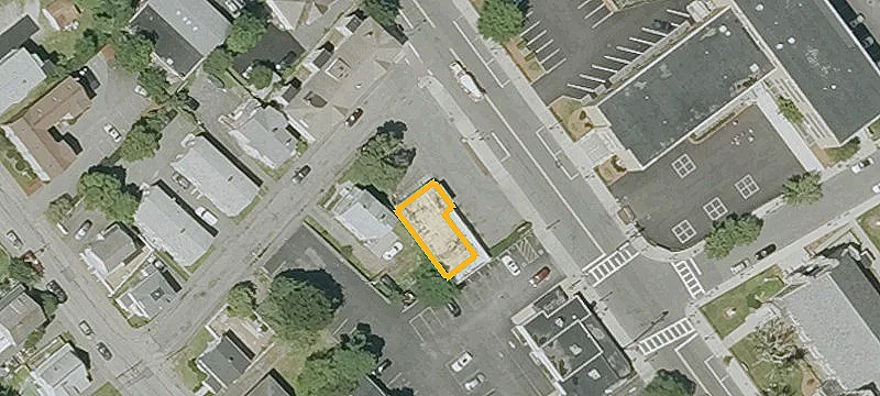 363 Hancock St