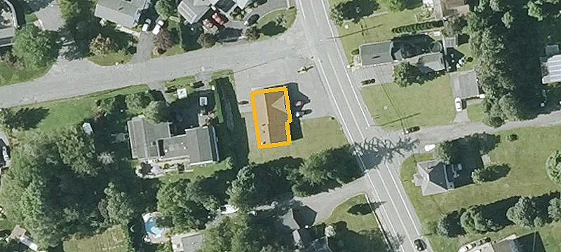 111 Middle Rd