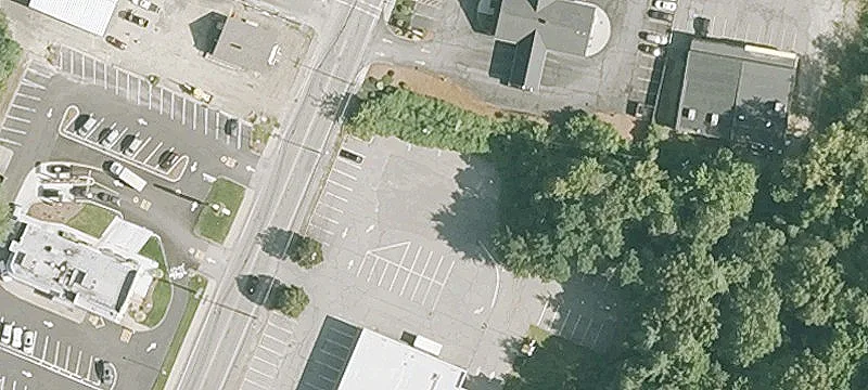 1069 Main St