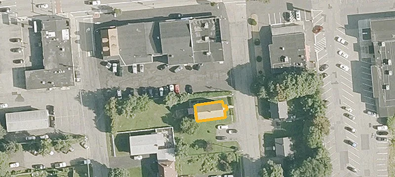 6 Edgewater Ave
