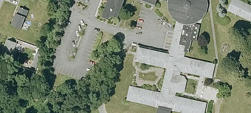 215 Thatcher St