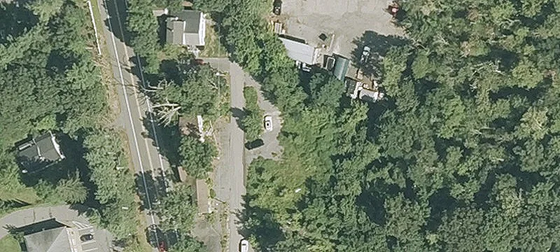 39 King St