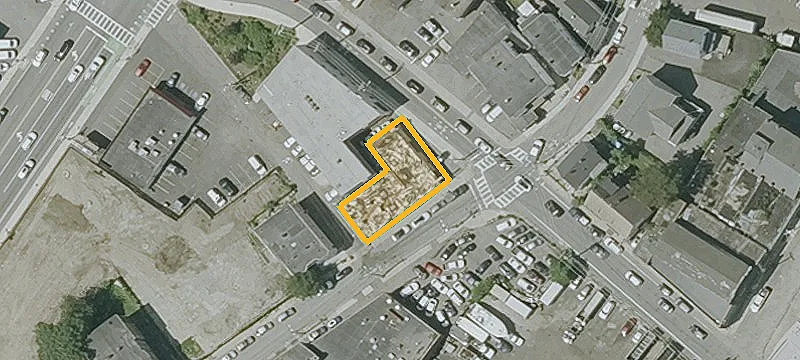 114 Bow St