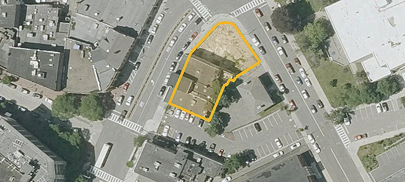 423-425 Main St