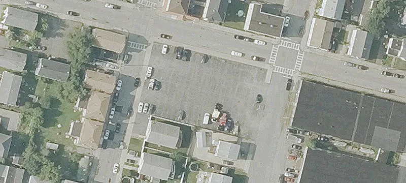 Tuttle St