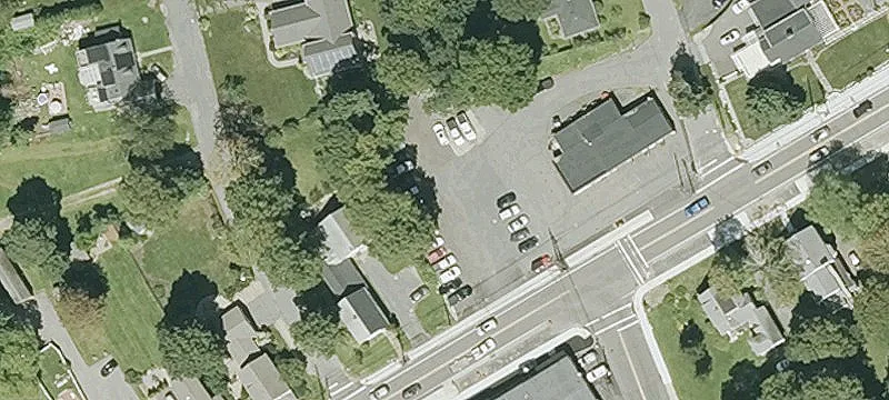 96 Main St