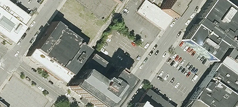 Maple St