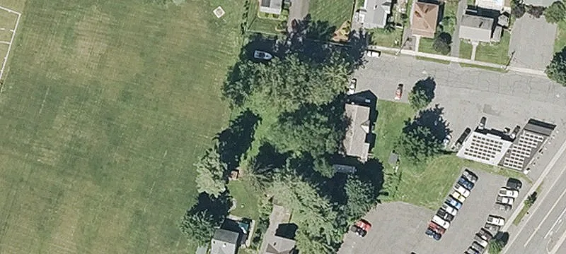 19 Dickinson St