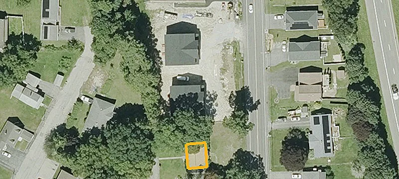 120 Thompson Rd