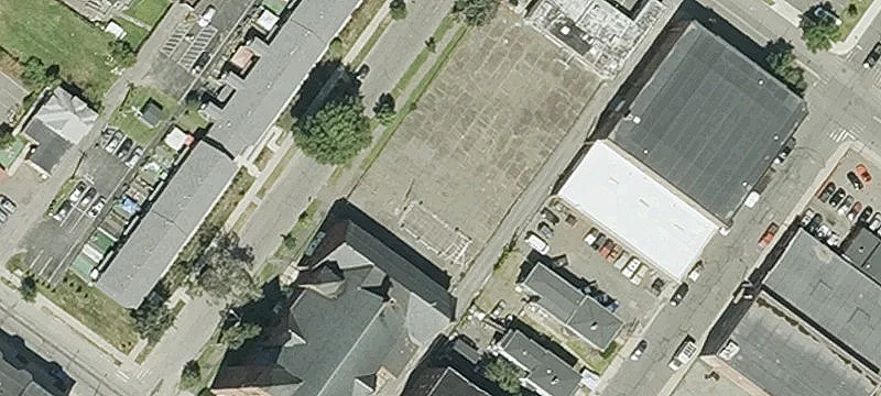 Walnut St