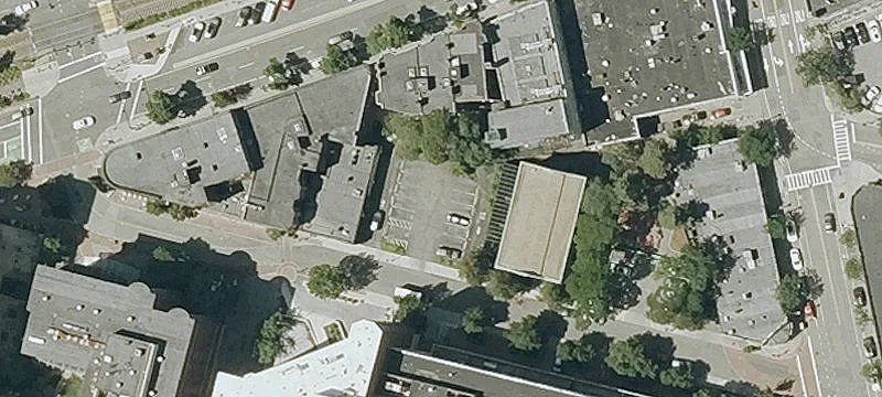25 Webster St