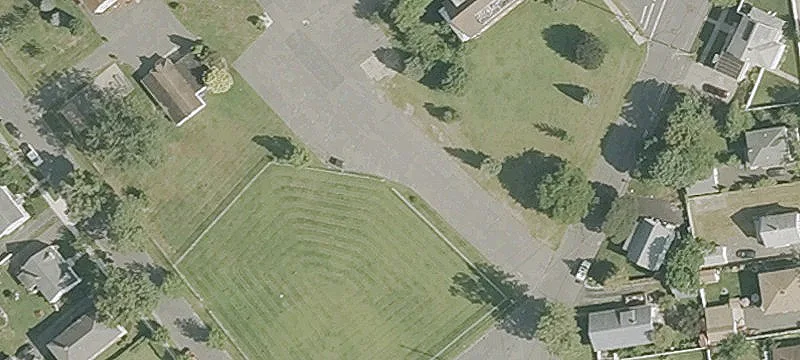 34 Kopernick St