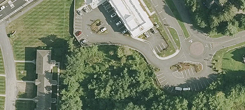 1 University Dr