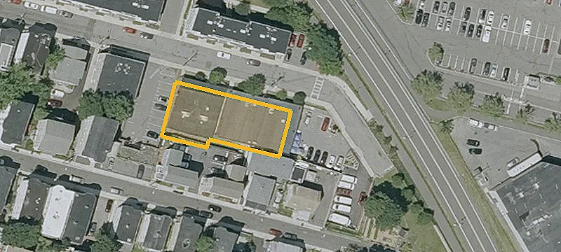 135 Library St