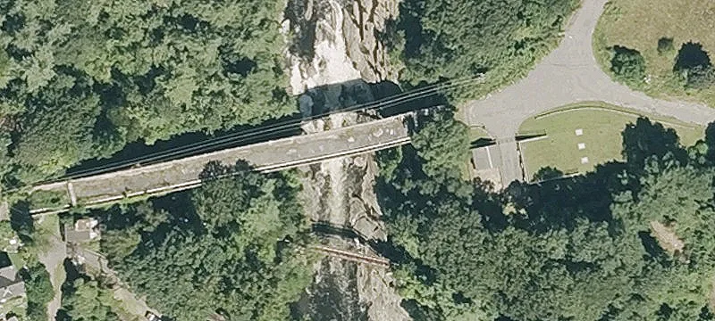 Tekoa Ave