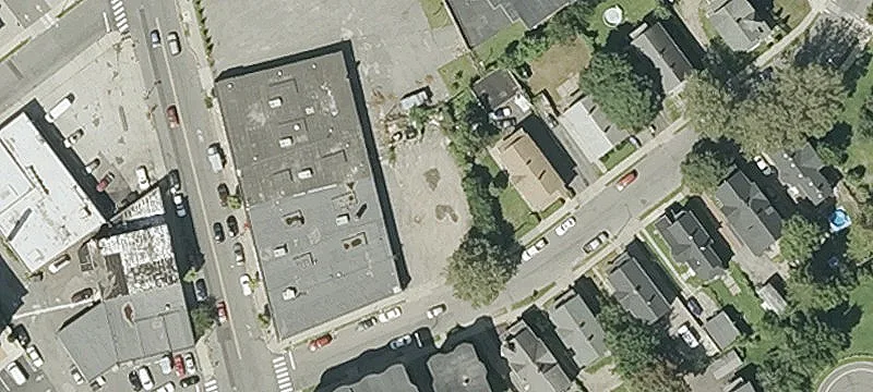 16 Marble St