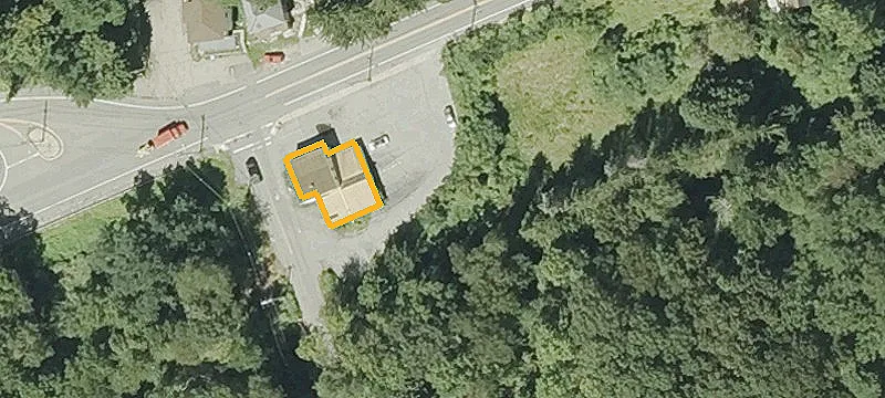 385 Main St