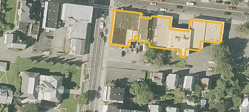 35-37 Oak St
