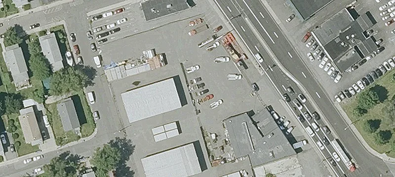 Pierce Ave