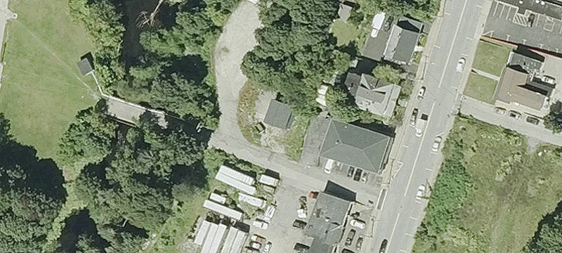 6 Peter St