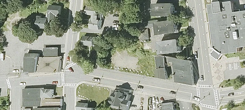 Willow St