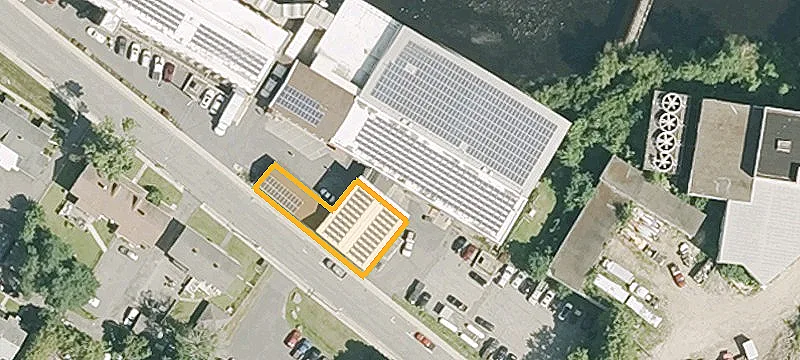 10 Maple St