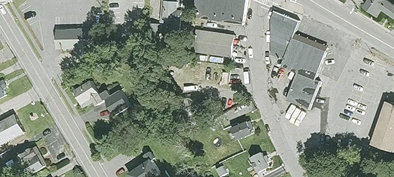 Adams St