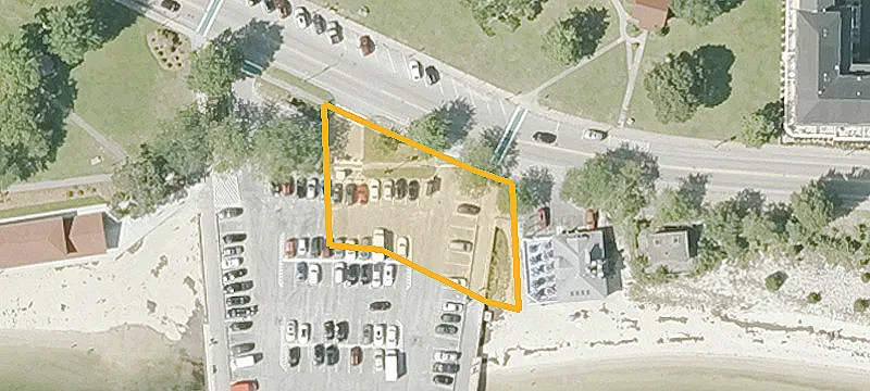 Bay Pointe Dr
