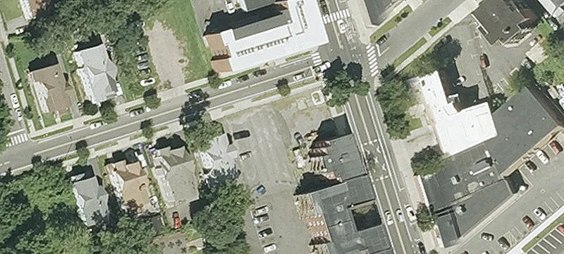 Main St