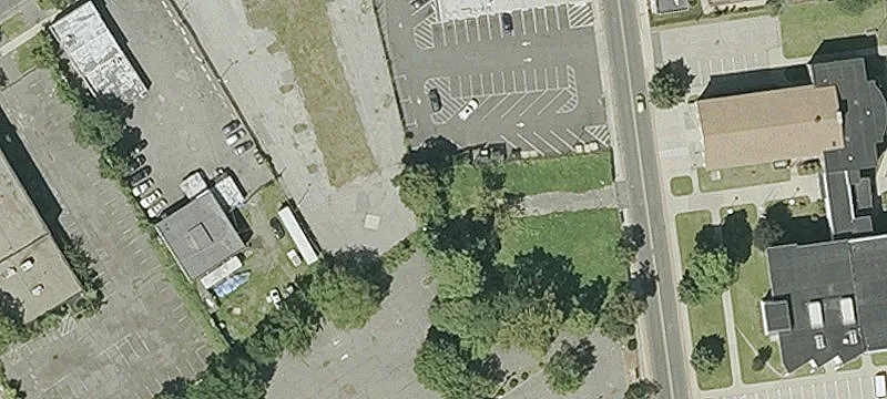 48 Charter Ave