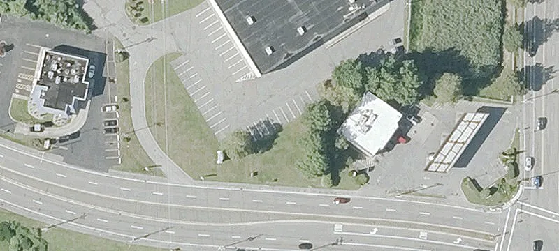 Huttleston Ave