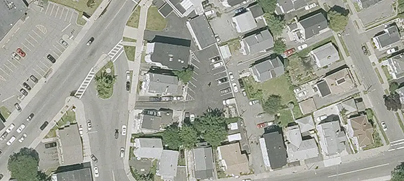 Breed Sq