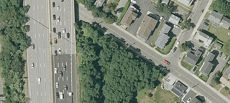 Riverside Ave