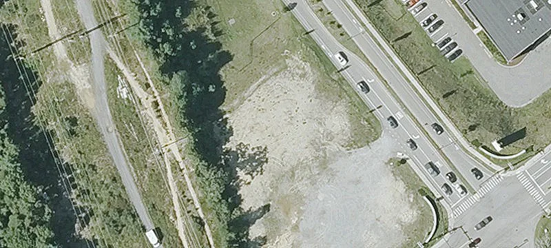 2 Commerce Way