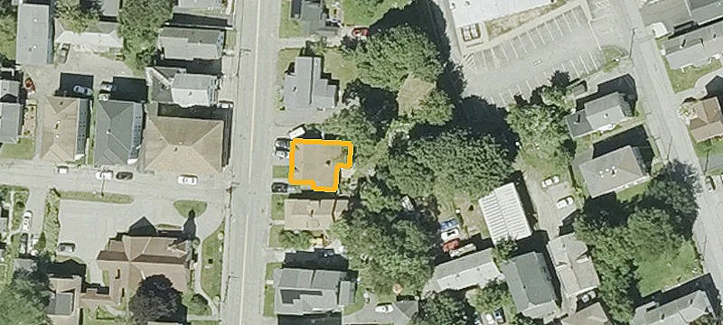 24 Main St