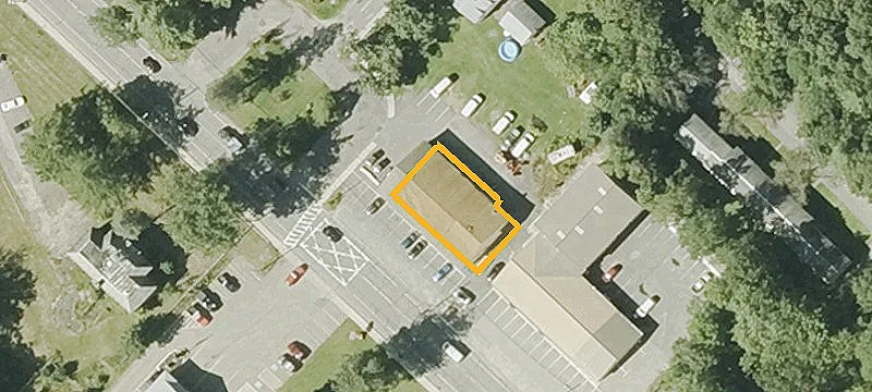 2250 Main St