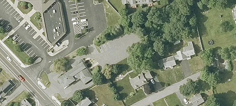 1130 Main St