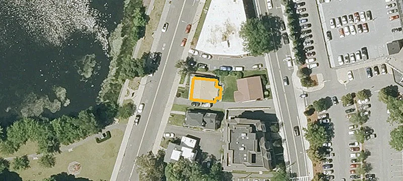 727 Main St