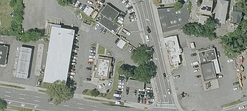 17 Everett Ave