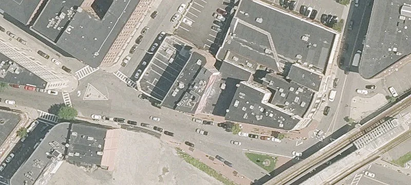 33 Central Sq