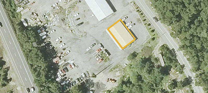 100 Hedges Pond Rd