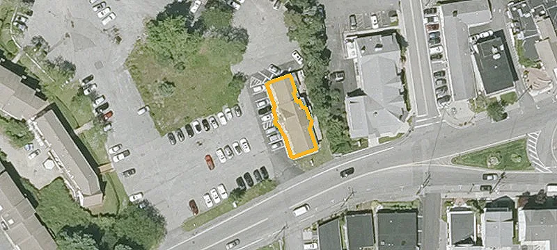 712 Main St