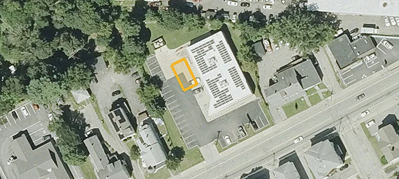 51 Main St