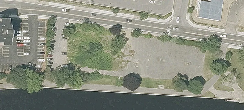 85 Water St