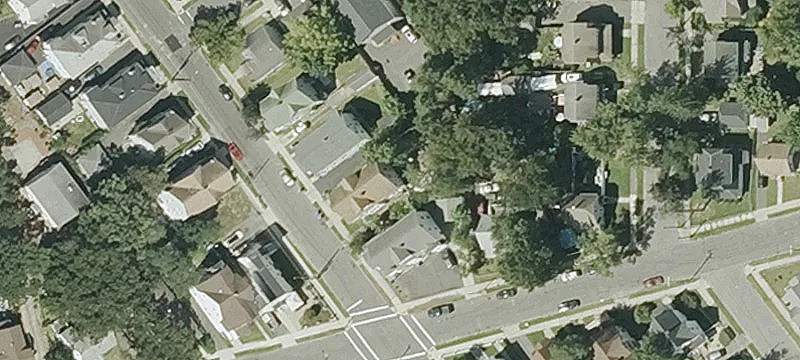 137-139 Commonwealth Ave