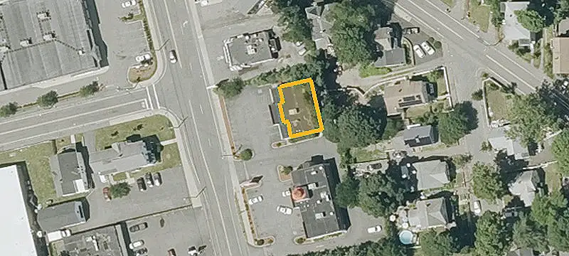 1280 Main St